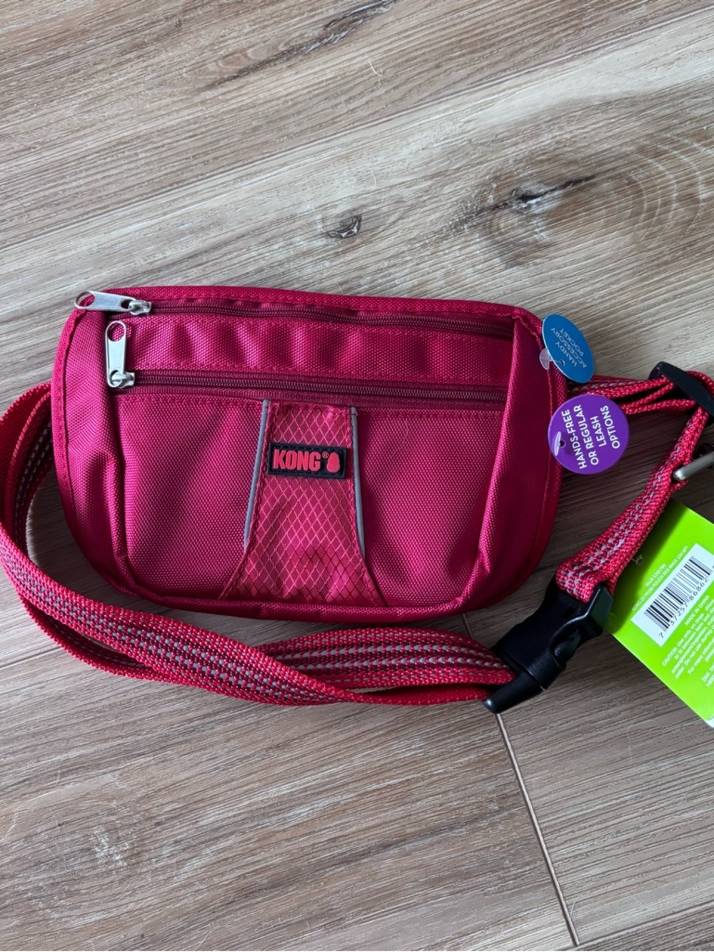 NWT Kong ComfortReflective HandsFree Leash red Removable Pouch Treat Fanny Pack